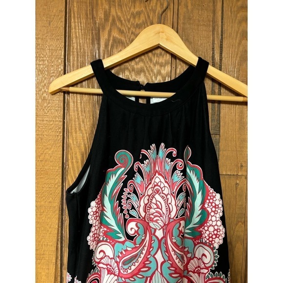 New York & Company high neck sleeveless shift dress - Picture 2 of 6